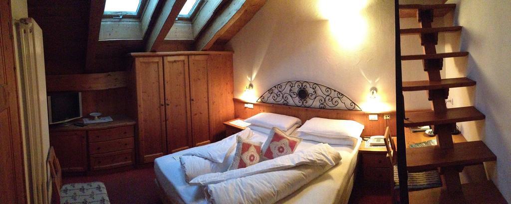 Hotel Baita Fiorita Santa Caterina Valfurva Værelse billede