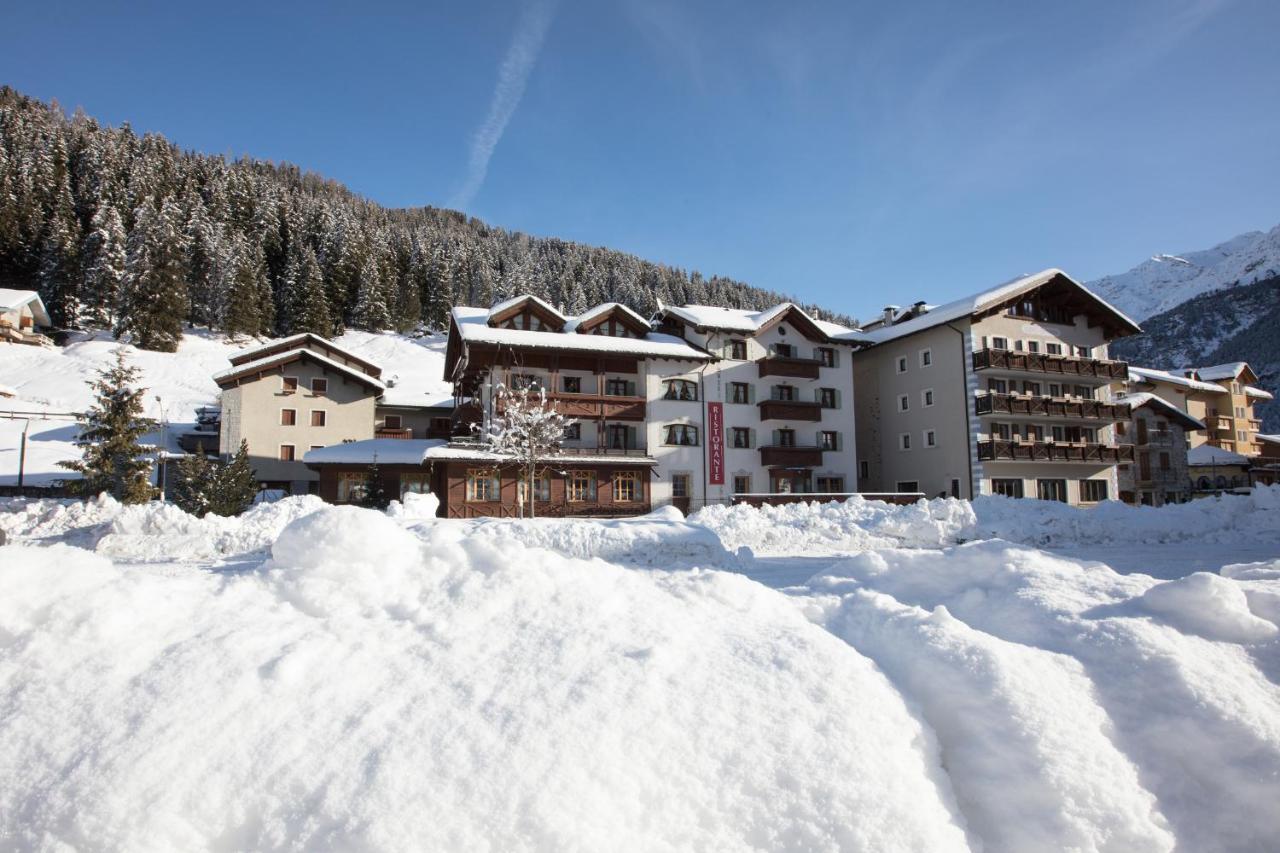 Hotel Baita Fiorita Santa Caterina Valfurva Eksteriør billede