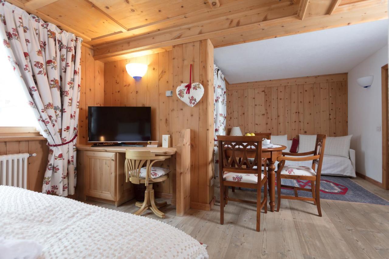 Hotel Baita Fiorita Santa Caterina Valfurva Eksteriør billede